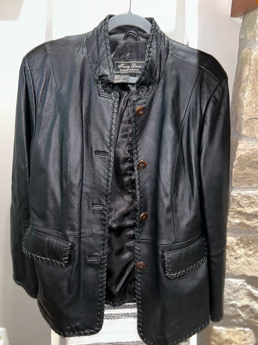 Vintage Women’s Terry Lewis Classic Luxuries Black Leather Button-Front Jacket